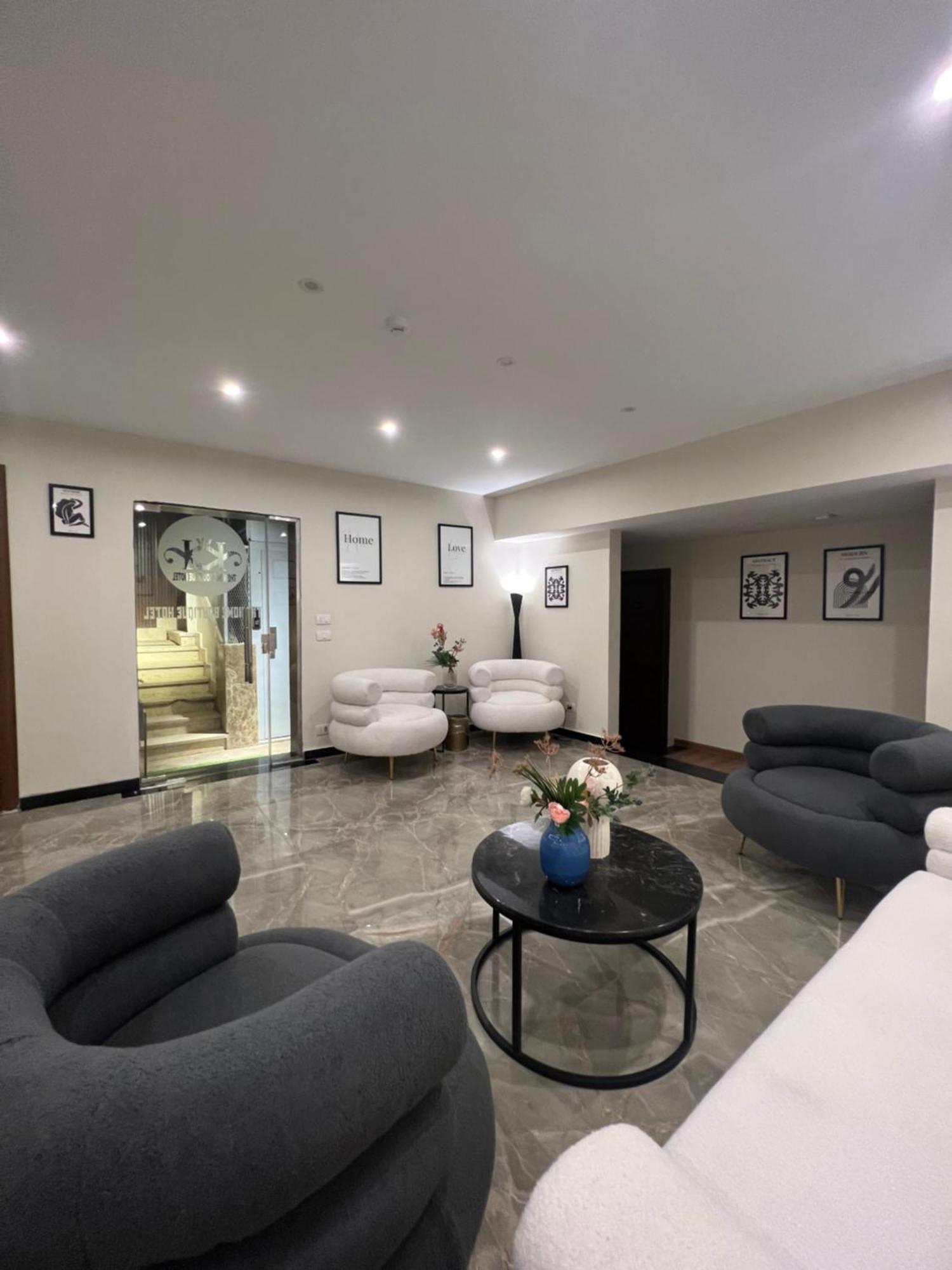 The Home Boutique Hotel Pyramids Inn Kafrat al Jabal Bagian luar foto