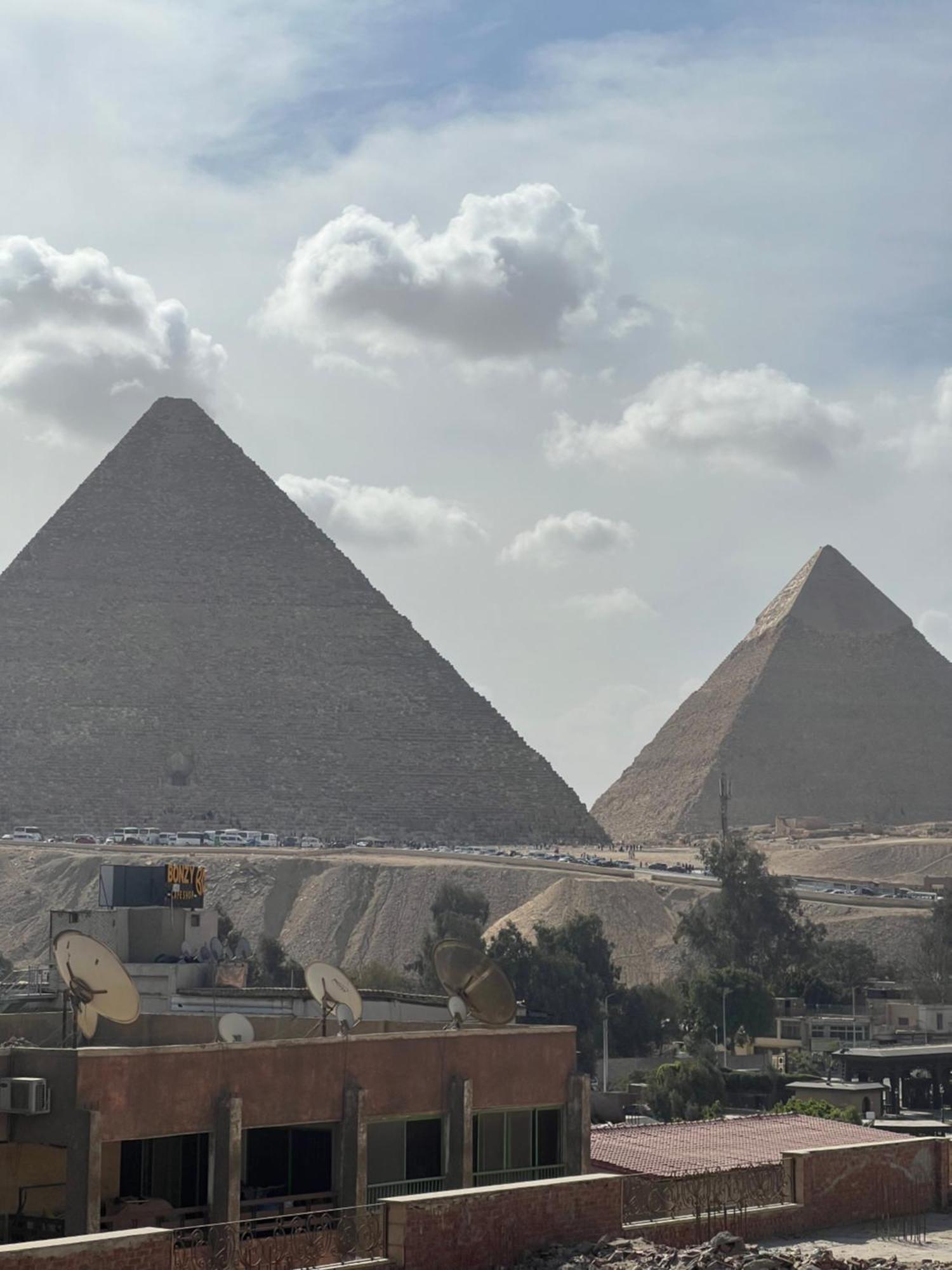 The Home Boutique Hotel Pyramids Inn Kafrat al Jabal Bagian luar foto