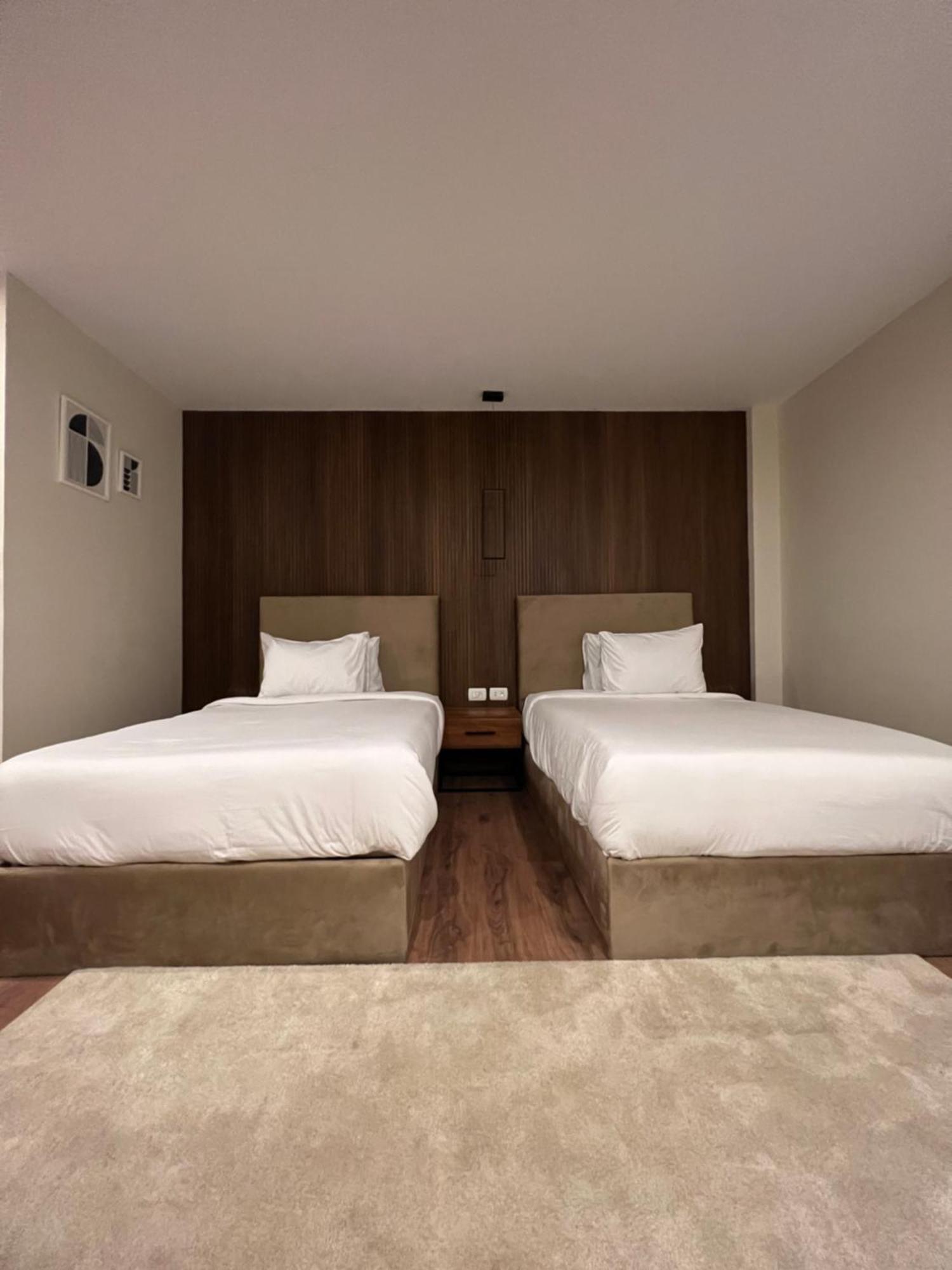 The Home Boutique Hotel Pyramids Inn Kafrat al Jabal Bagian luar foto
