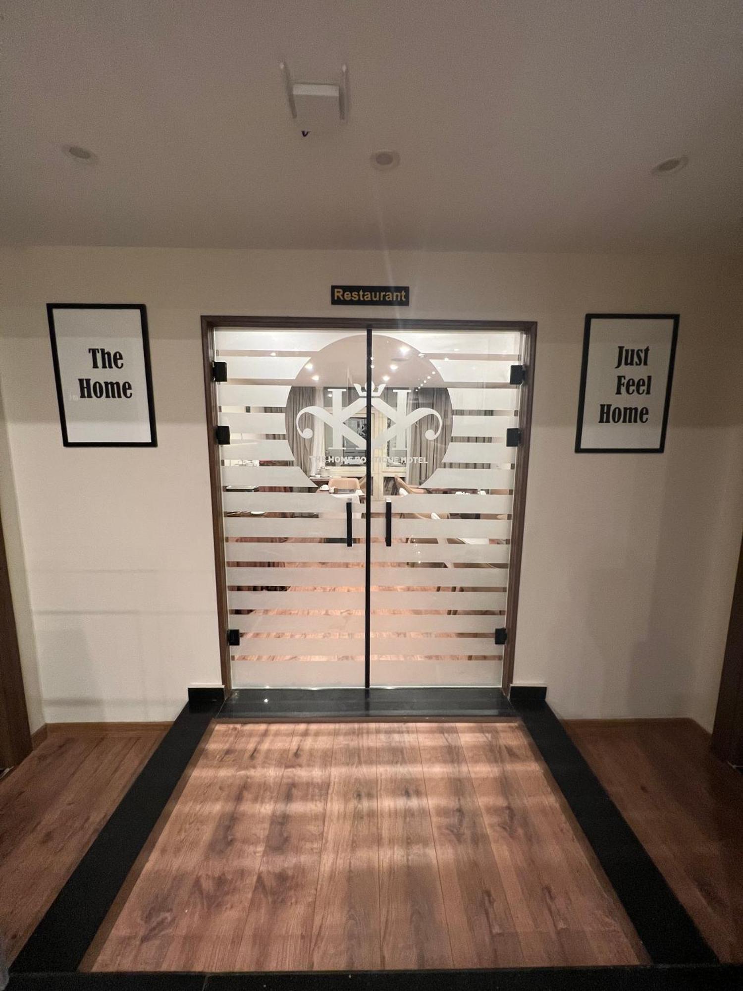 The Home Boutique Hotel Pyramids Inn Kafrat al Jabal Bagian luar foto