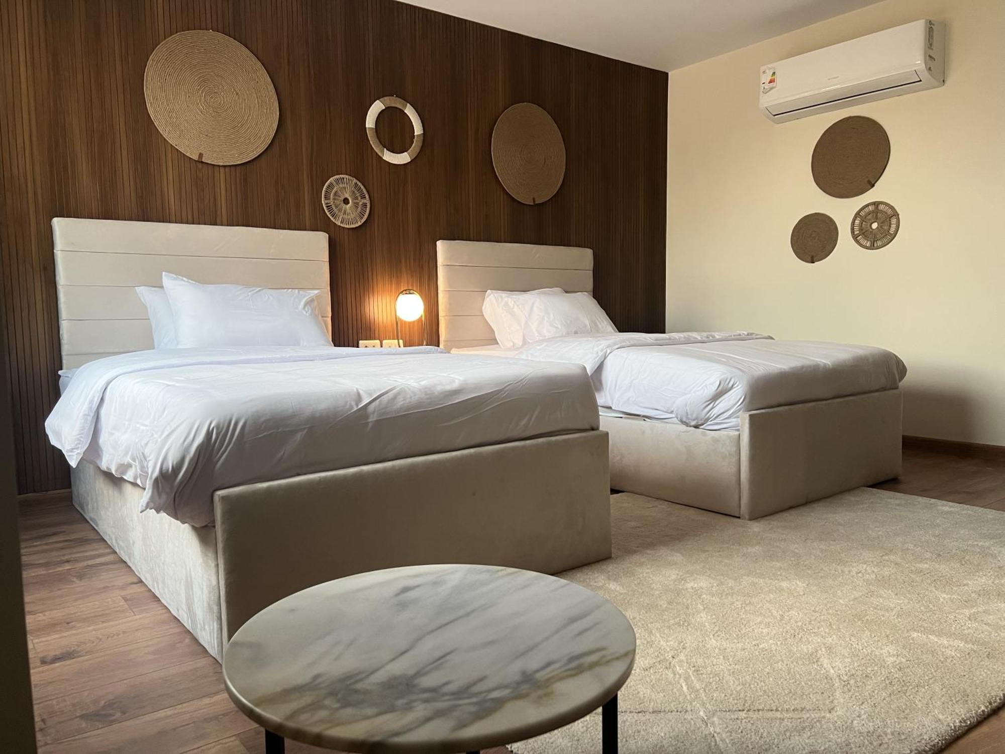 The Home Boutique Hotel Pyramids Inn Kafrat al Jabal Bagian luar foto